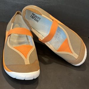 Kalso Earth Shoe, 9.5 Womens, Negative Heel, Excellent! Vegan